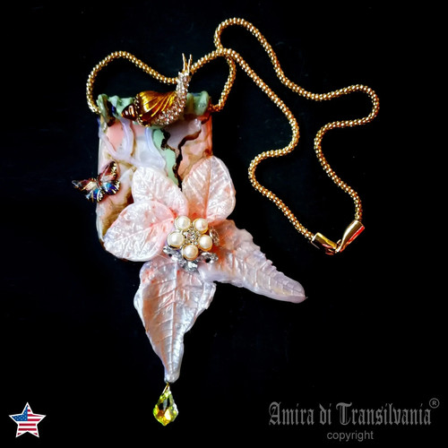 Woman necklace jewelry flower - woman,